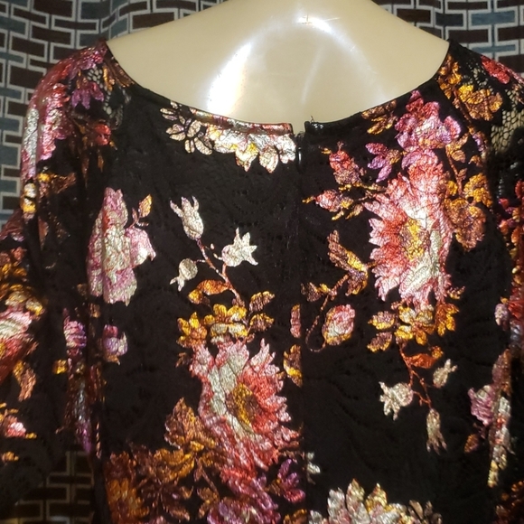 MAREE POR TOI FLORAL LACE DRESS - Picture 6 of 9